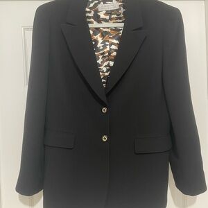 TARHARI with Arthur Levine Black, 3 button blazer Size 16
